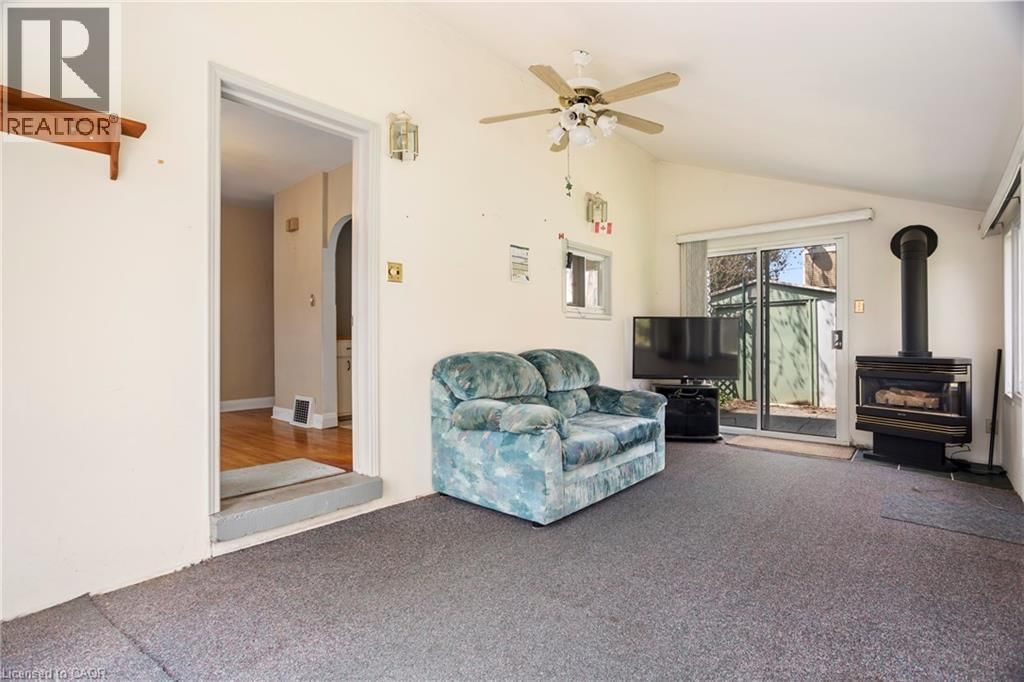 194 MOORE AVENUE SOUTH Image 16