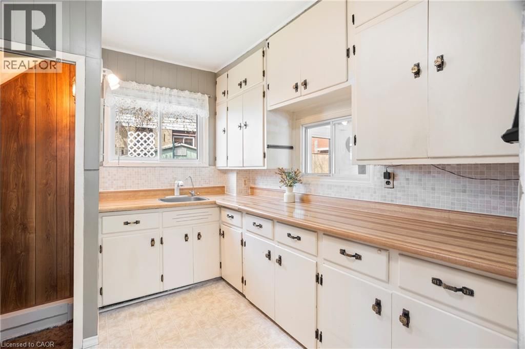 194 MOORE AVENUE SOUTH Image 19