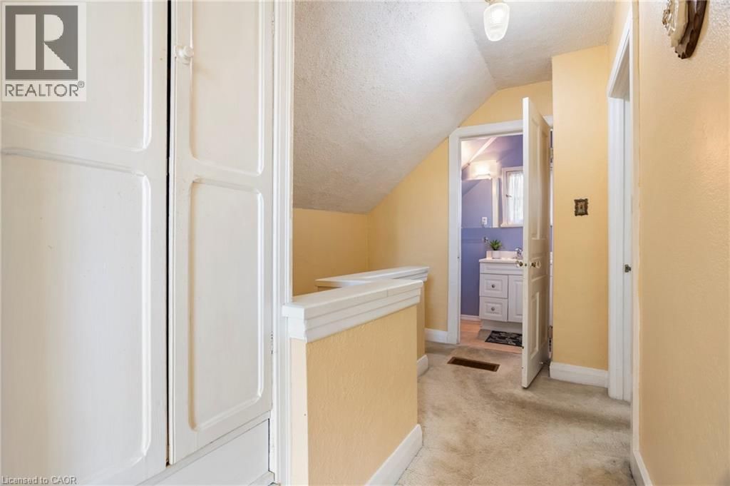 194 MOORE AVENUE SOUTH Image 24