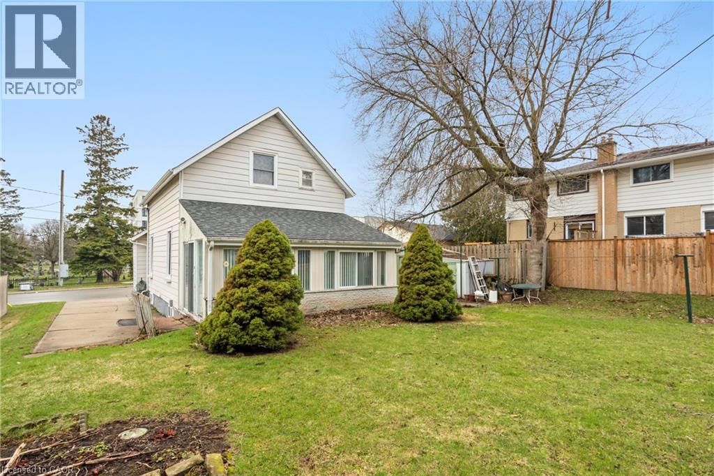 194 MOORE AVENUE SOUTH Image 36