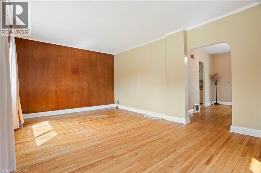 194 MOORE AVENUE SOUTH Image 7