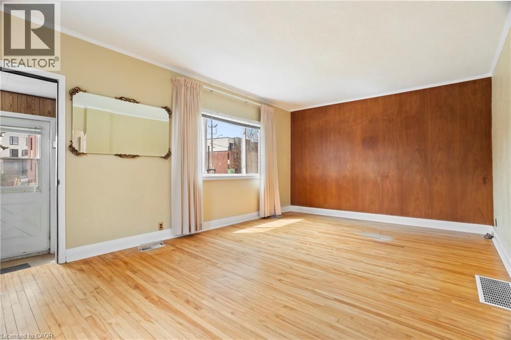 194 MOORE AVENUE SOUTH Image 8