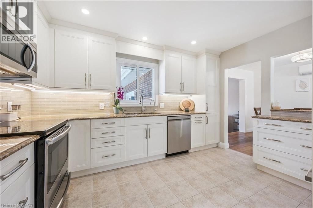 316 DALE CRESCENT Image 13