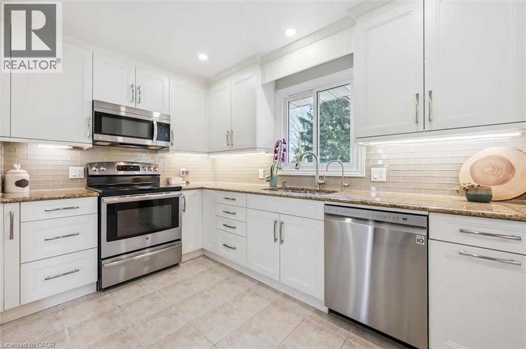 316 DALE CRESCENT Image 3