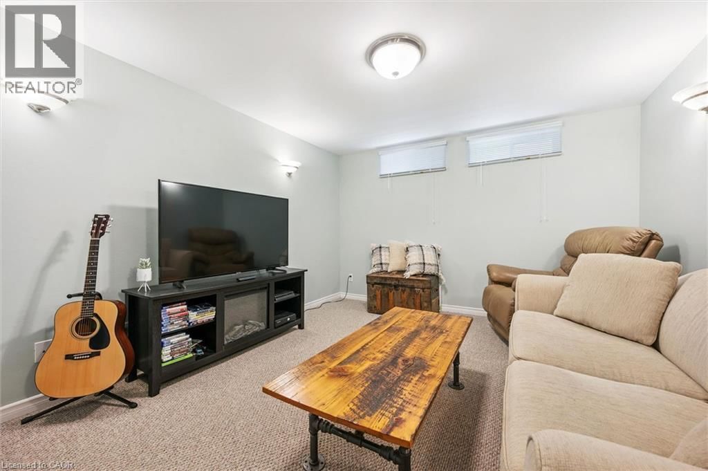 316 DALE CRESCENT Image 33