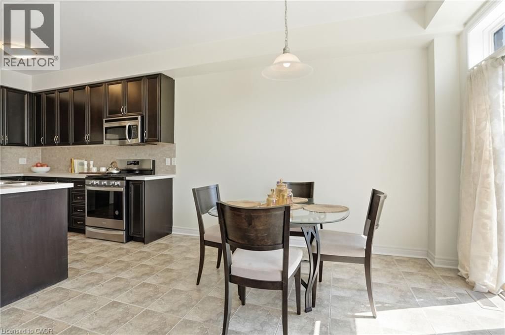 13 MARINA POINT CRESCENT Image 12