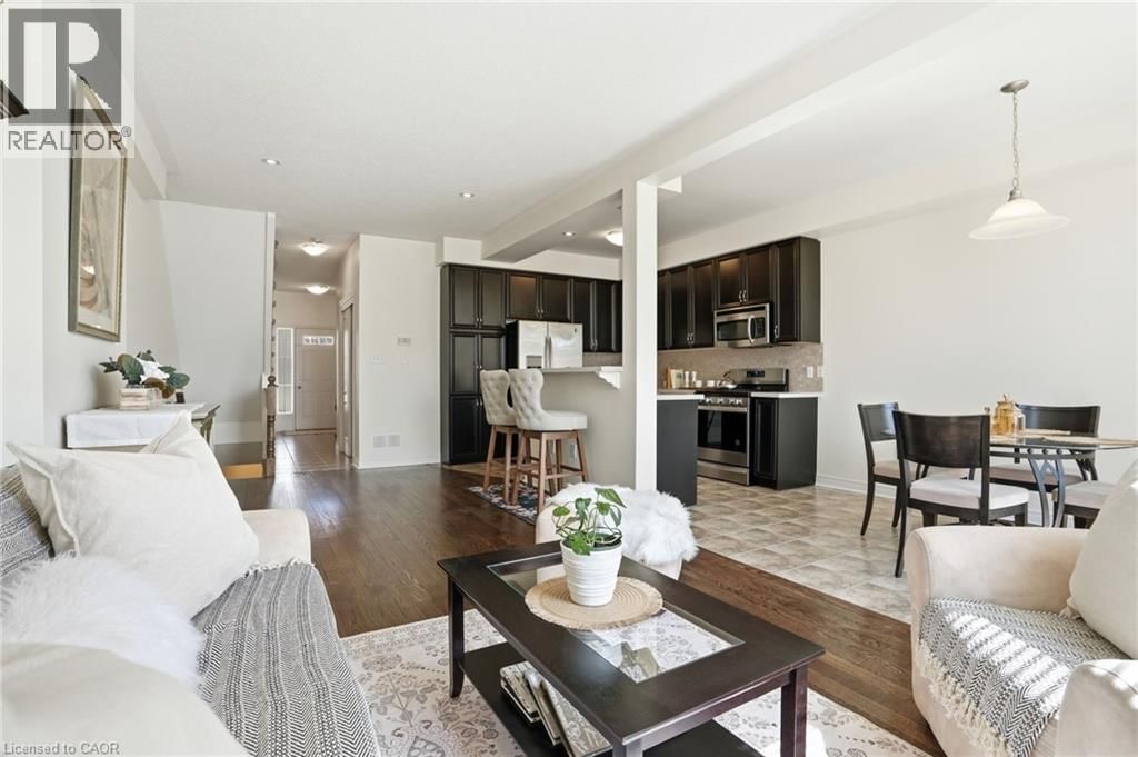 13 MARINA POINT CRESCENT Image 14