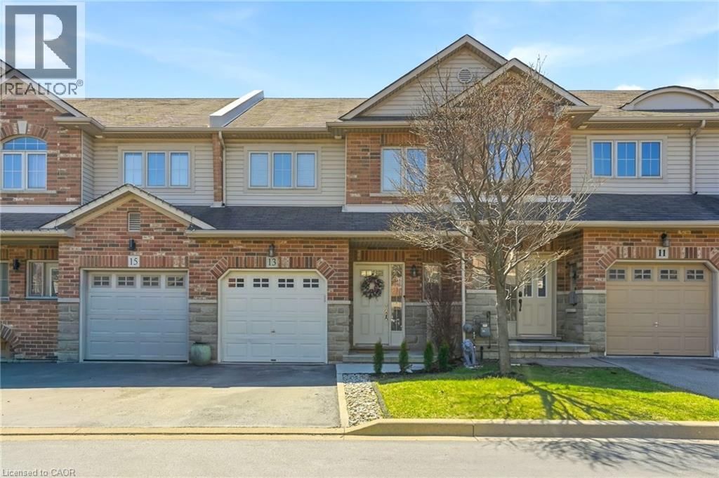 13 MARINA POINT CRESCENT Image 2