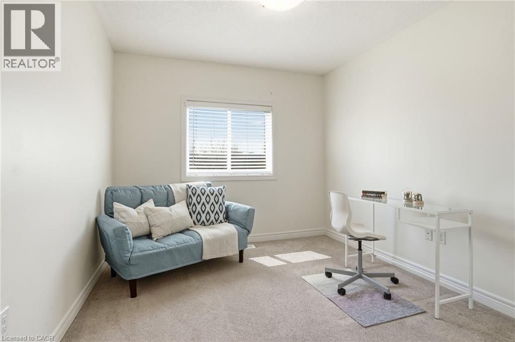 13 MARINA POINT CRESCENT Image 21