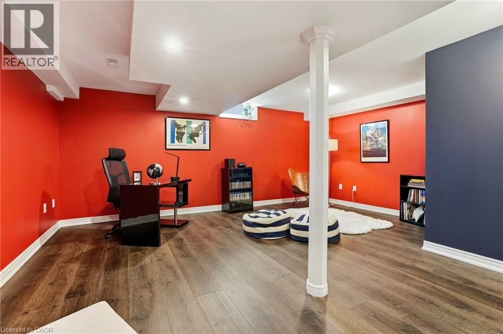 13 MARINA POINT CRESCENT Image 28