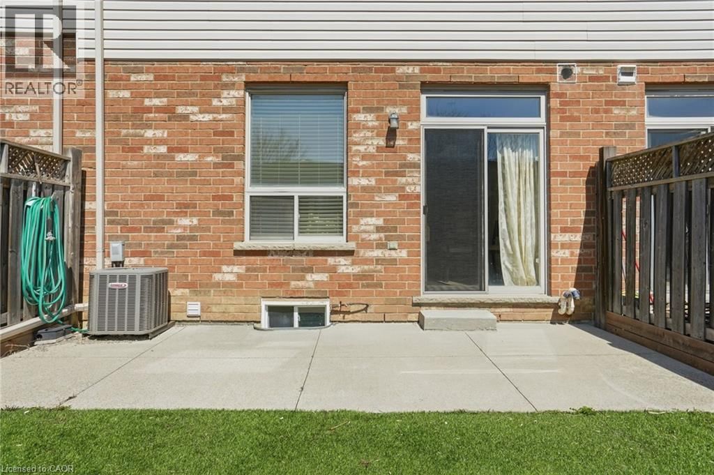 13 MARINA POINT CRESCENT Image 37