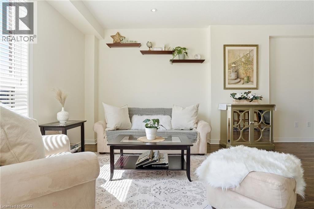 13 MARINA POINT CRESCENT Image 7