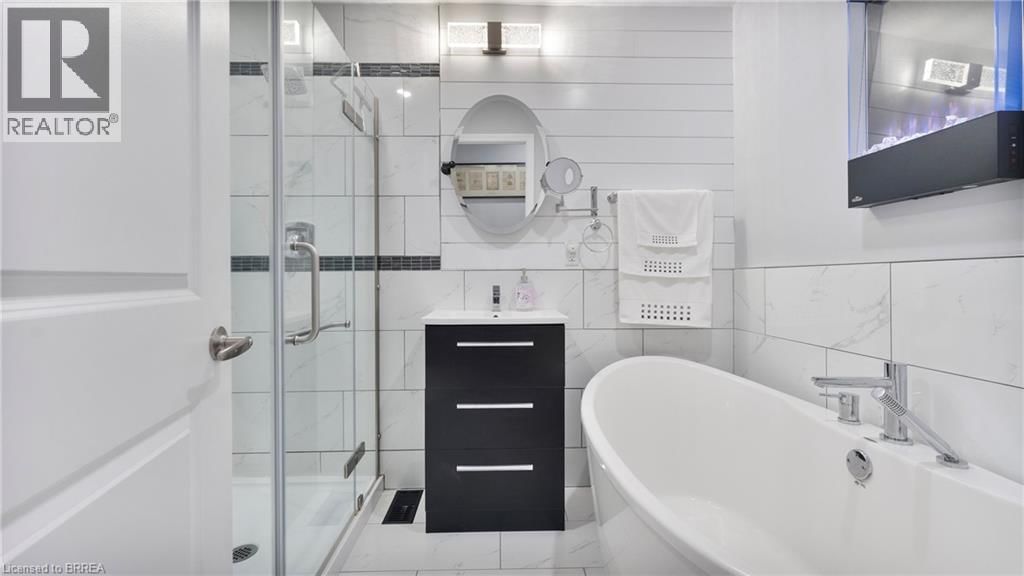 1651 VILLA NOVA ROAD Image 12