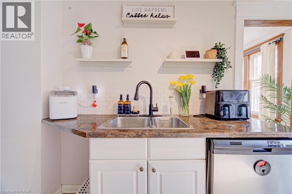 54 BELMONT AVENUE Image 16