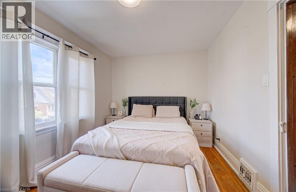 54 BELMONT AVENUE Image 25