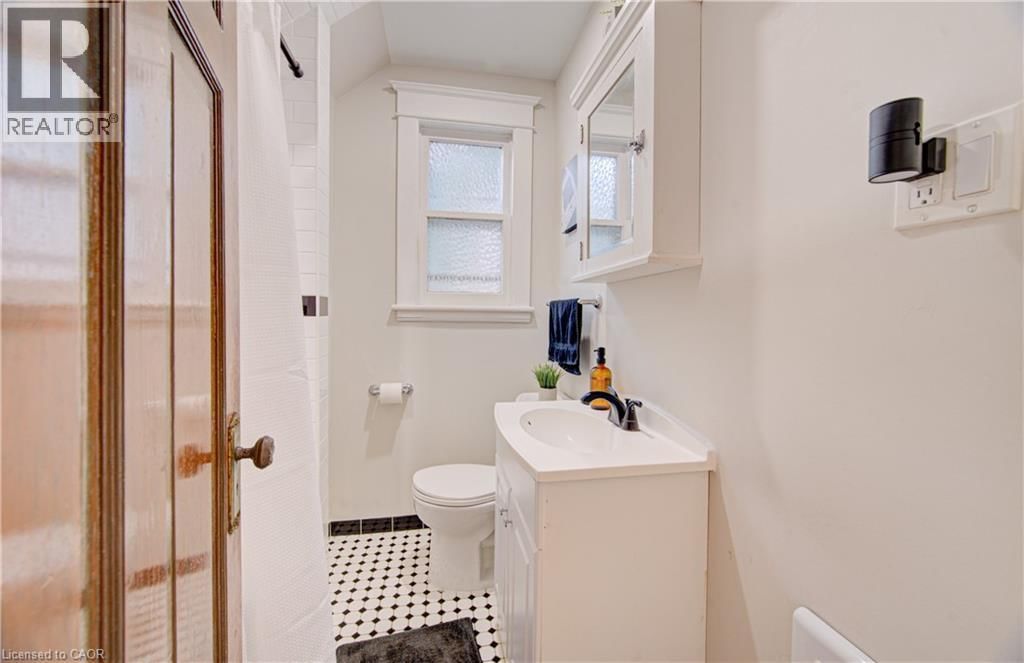 54 BELMONT AVENUE Image 26