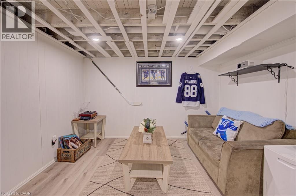 54 BELMONT AVENUE Image 32