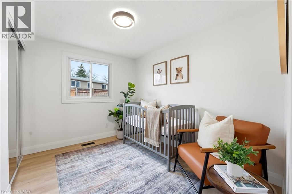 114 CHRISTOPHER DRIVE Image 14