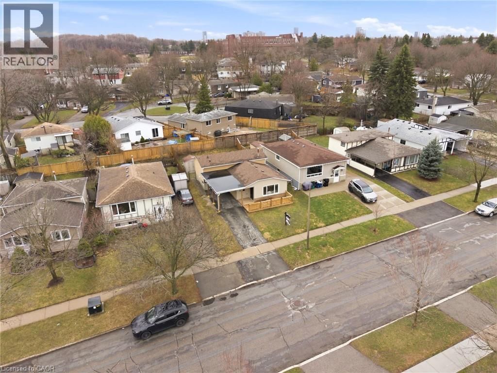 114 CHRISTOPHER DRIVE Image 23