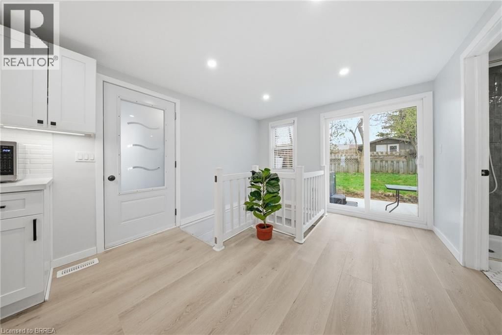 71 FOURTH AVENUE Image 10