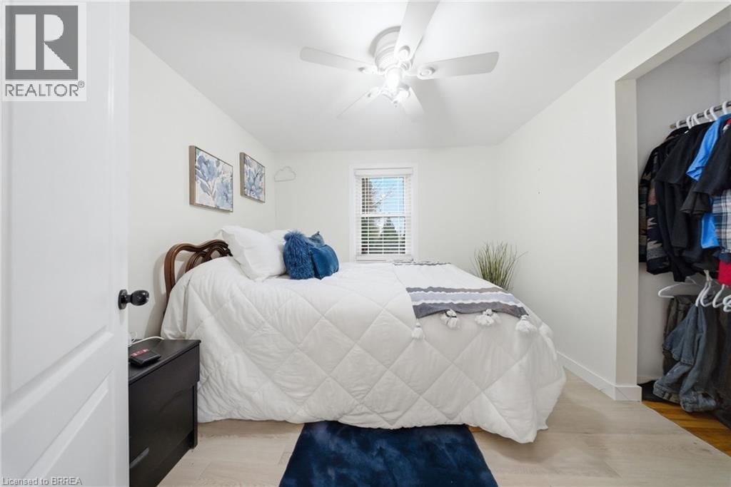 71 FOURTH AVENUE Image 14