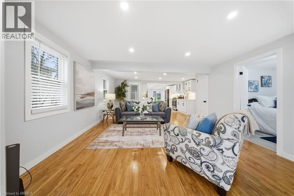 71 FOURTH AVENUE Image 3