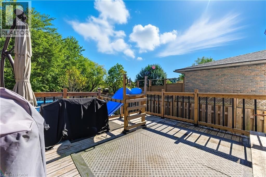 86 SUGAR MAPLE STREET Image 23