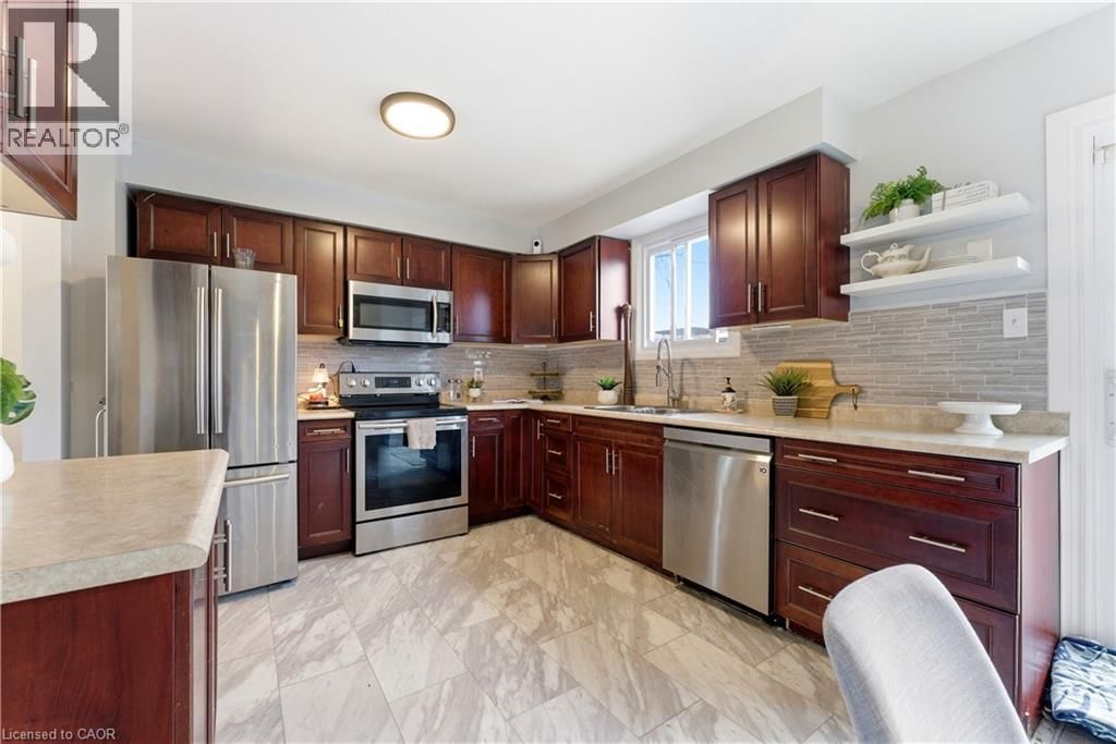 86 SUGAR MAPLE STREET Image 7