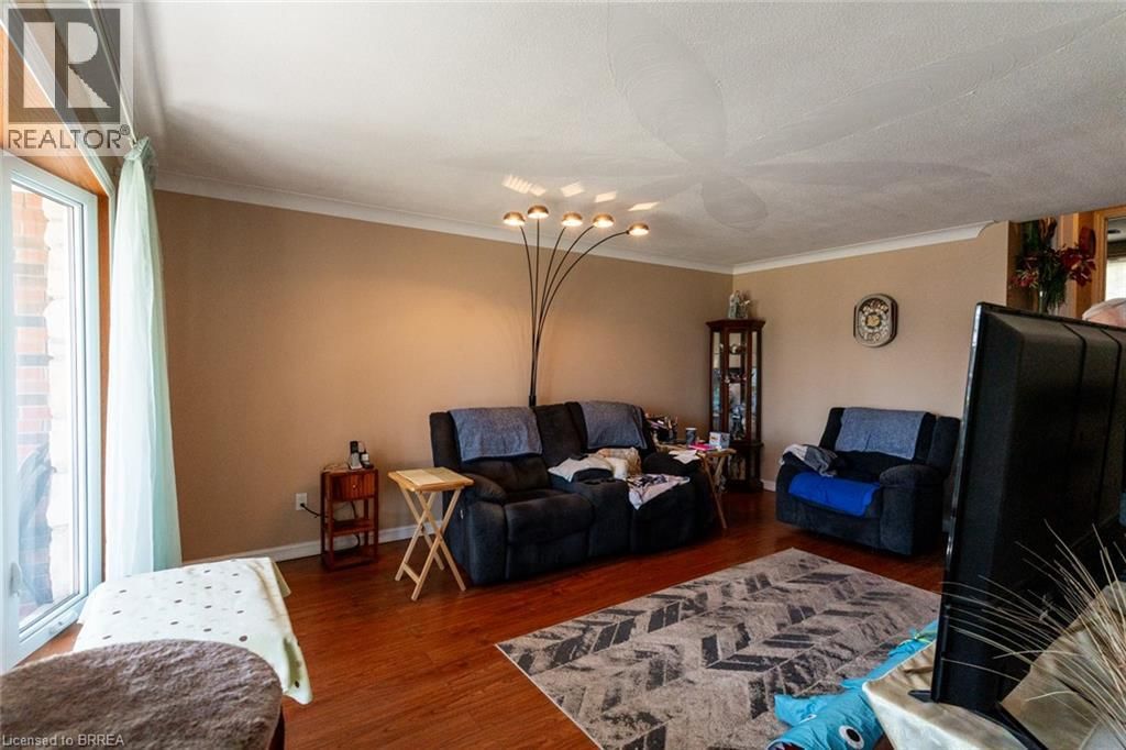 17 PALM CRESCENT Image 14