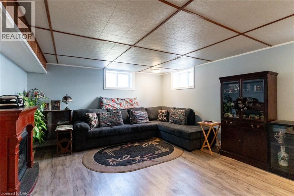 17 PALM CRESCENT Image 20