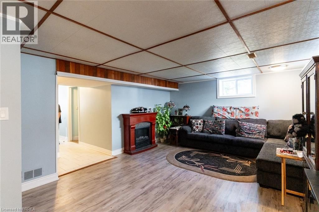 17 PALM CRESCENT Image 22