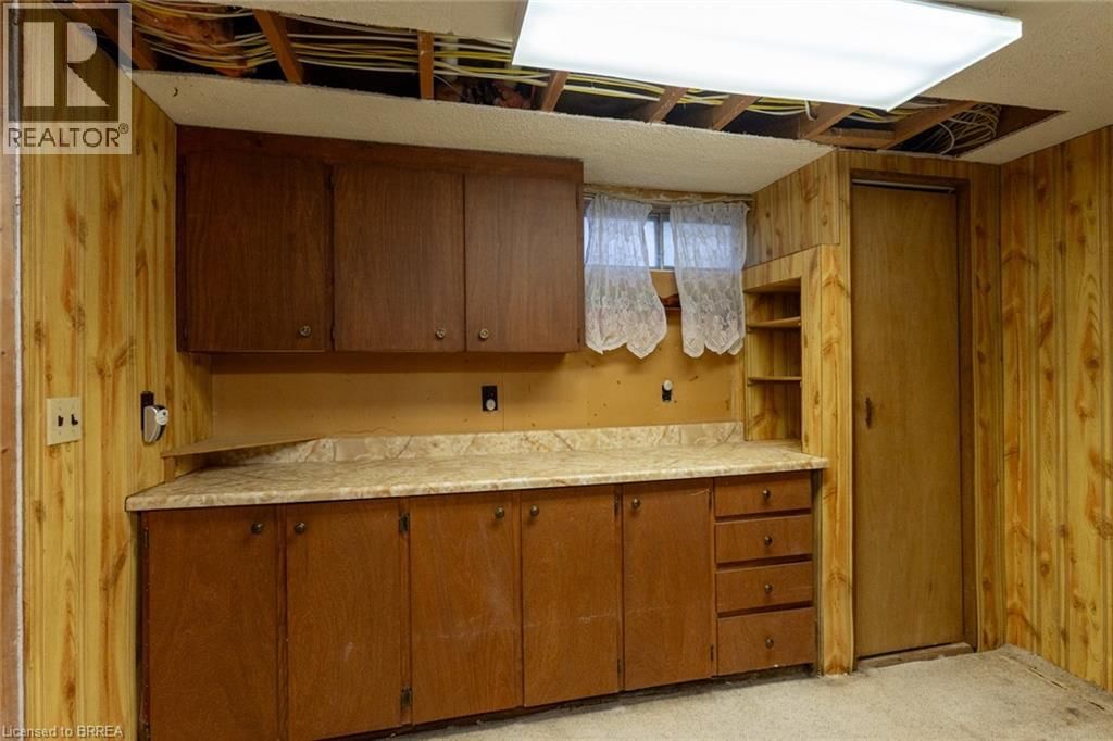 17 PALM CRESCENT Image 33