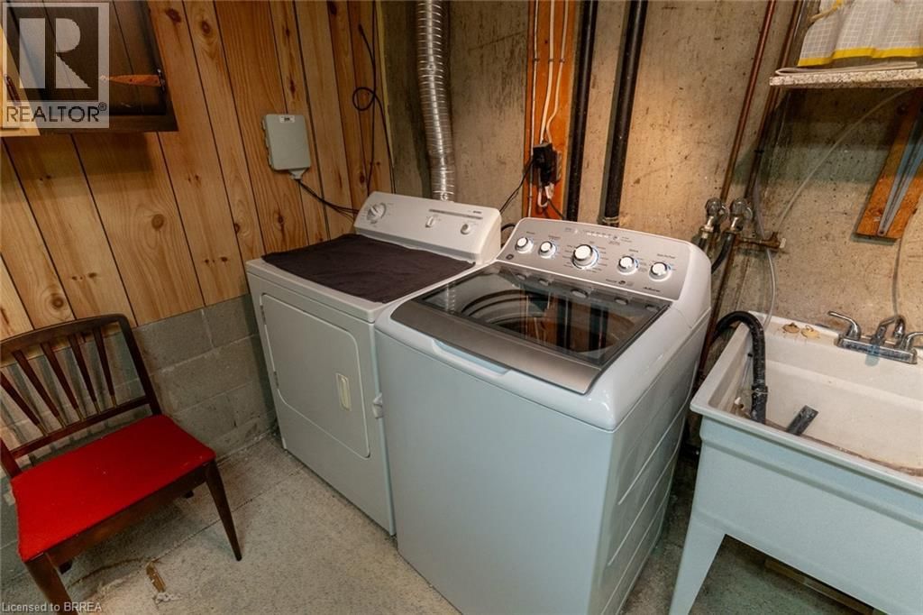 17 PALM CRESCENT Image 34