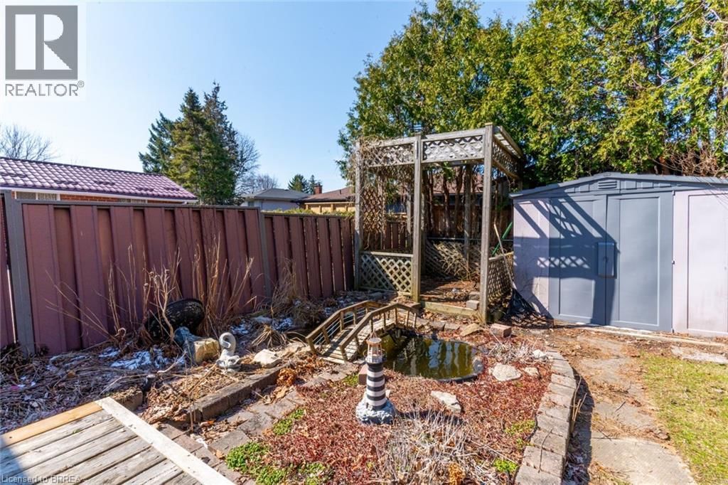 17 PALM CRESCENT Image 37