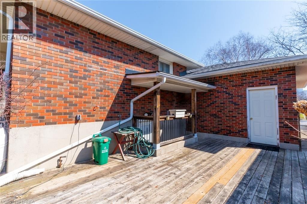 17 PALM CRESCENT Image 42