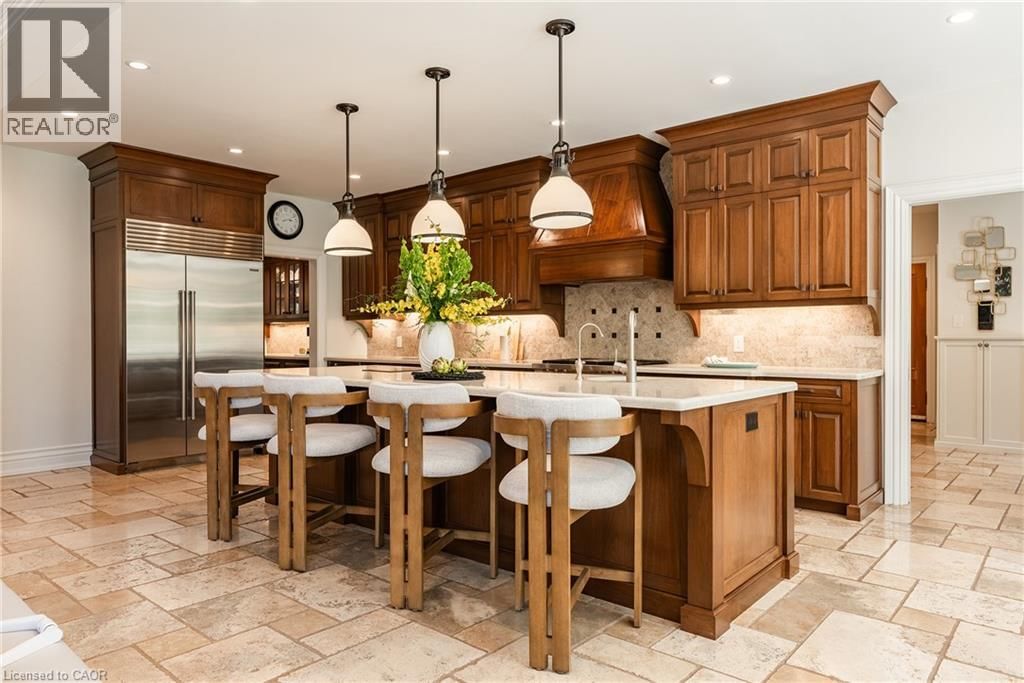 2096 LAKESHORE ROAD EAST Image 13