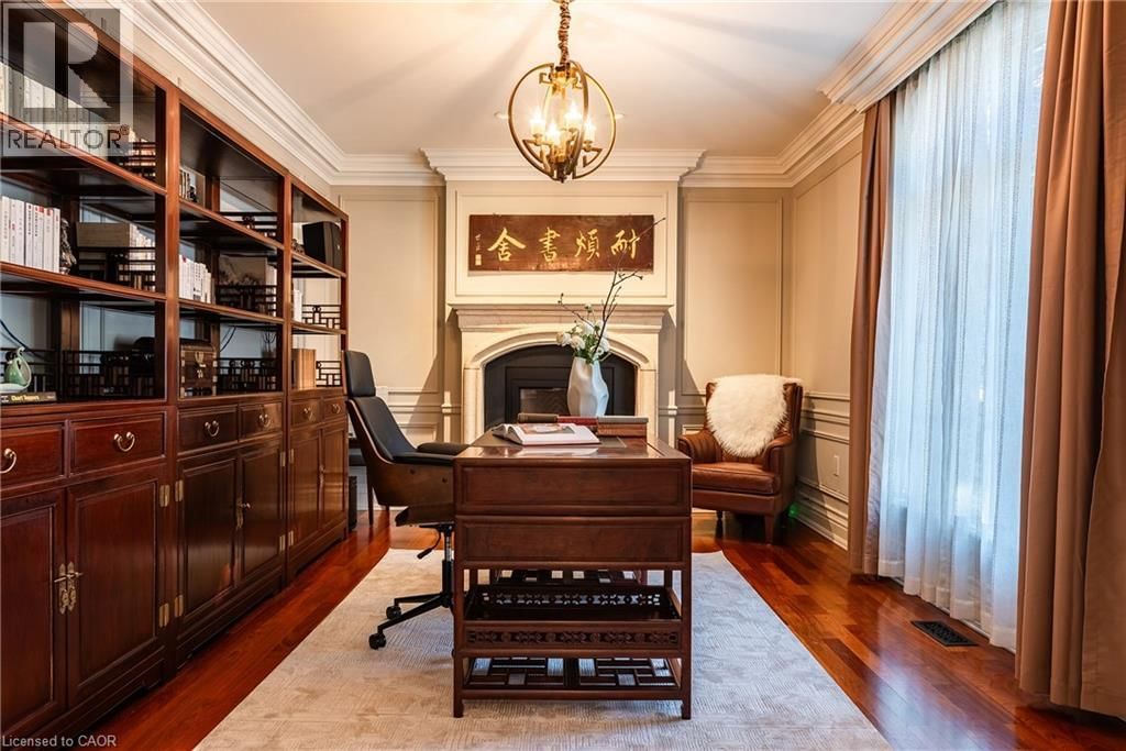 2096 LAKESHORE ROAD EAST Image 18