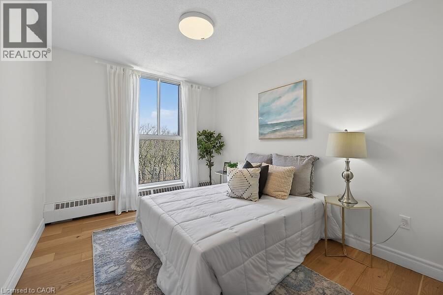 1105 - 1964 MAIN STREET WEST Image 20