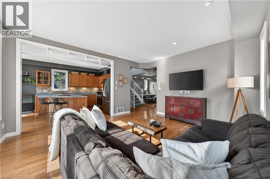 608 BLUENOSE COURT Image 15