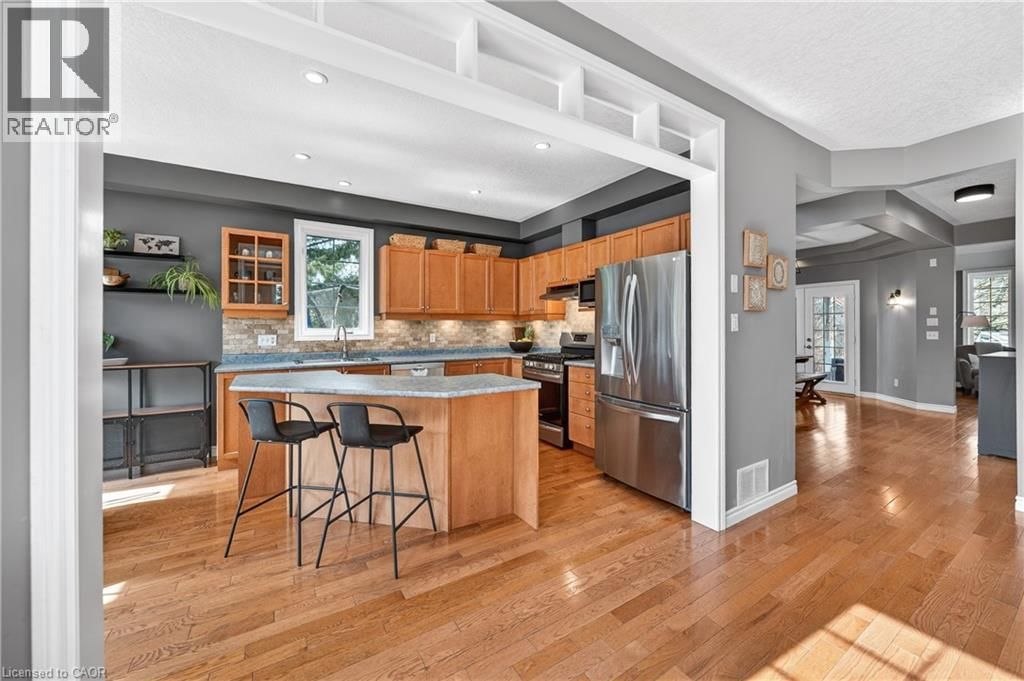 608 BLUENOSE COURT Image 16