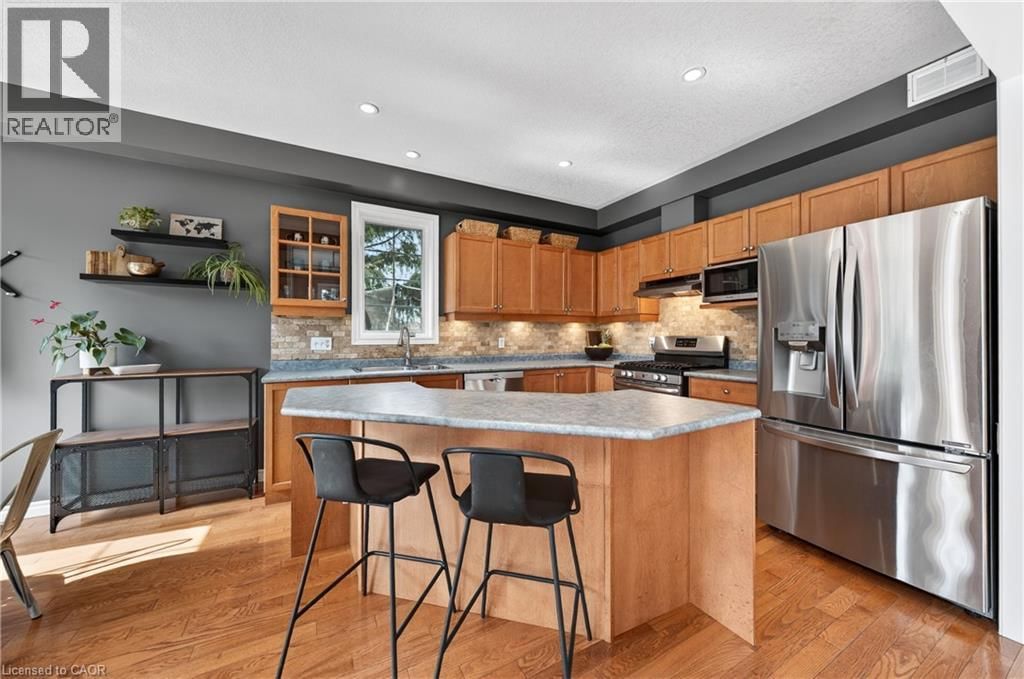 608 BLUENOSE COURT Image 17