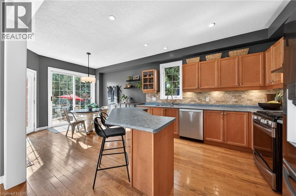 608 BLUENOSE COURT Image 18