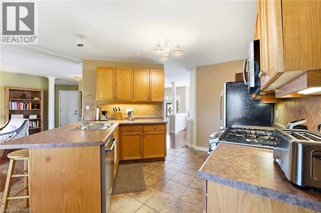 26 COBBLESTONE DRIVE Image 14