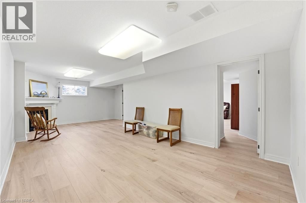 26 COBBLESTONE DRIVE Image 24