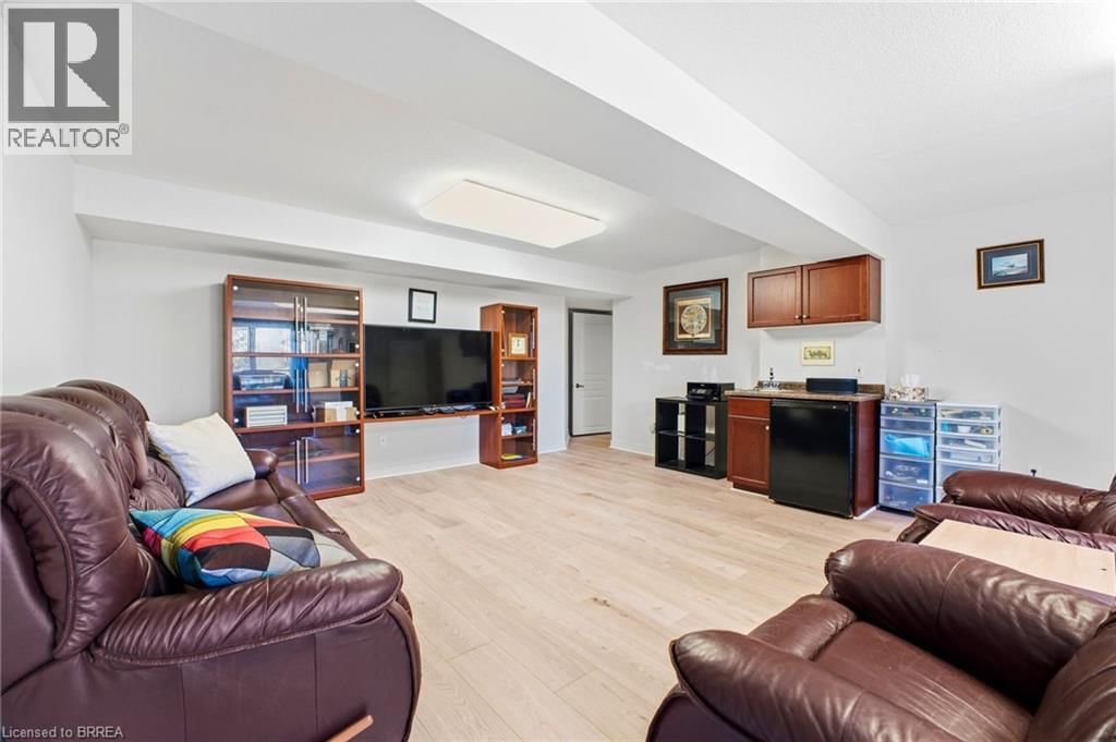 26 COBBLESTONE DRIVE Image 25