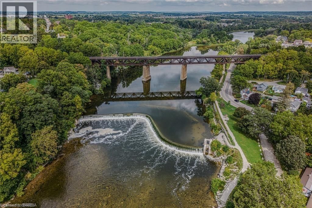 26 COBBLESTONE DRIVE Image 44