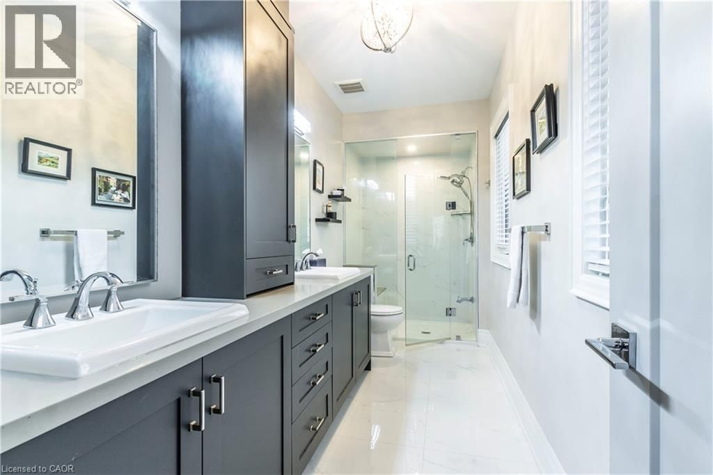 72 POND VIEW GATE Image 22