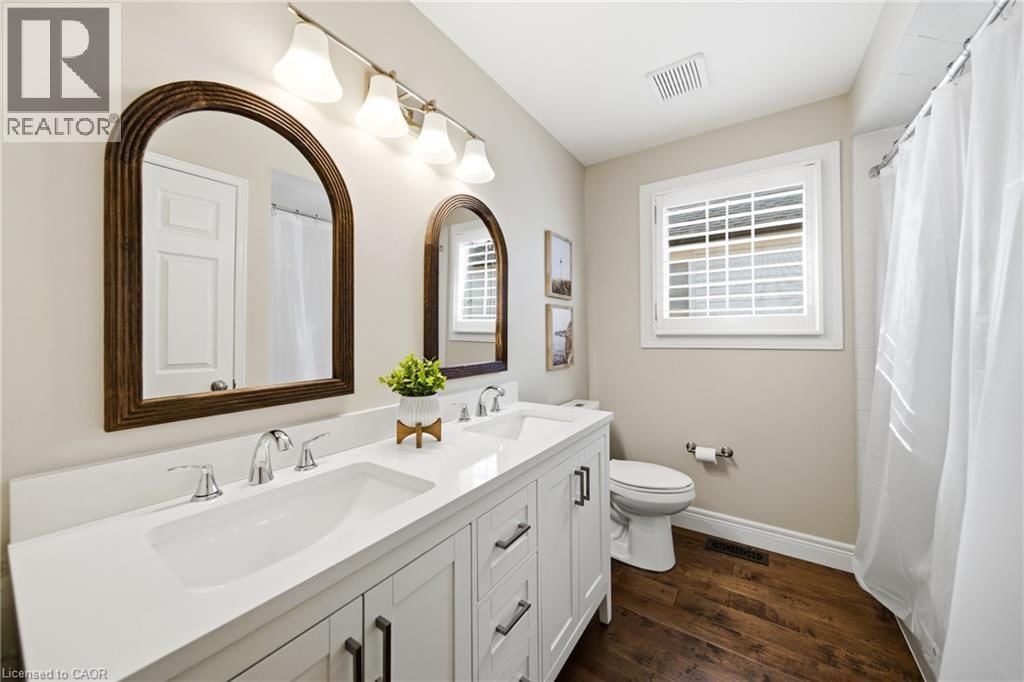 4157 VERMONT CRESCENT Image 34