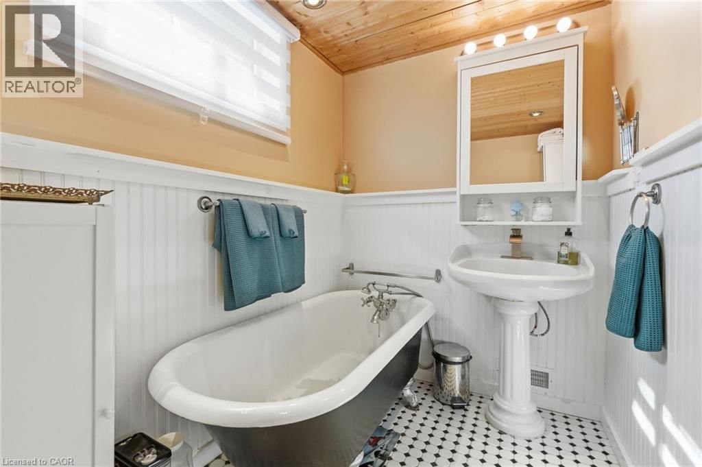 5 BARTON STREET Image 33