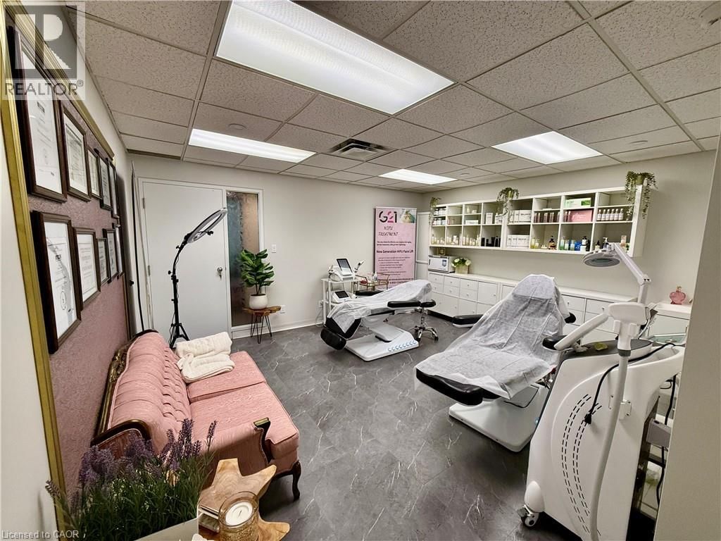 2nd Floor - 517 UPPER SHERMAN AVENUE Image 8